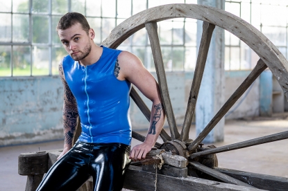 Hector Latex Rubber Sleeveless Zip T Shirt - Latex clothing